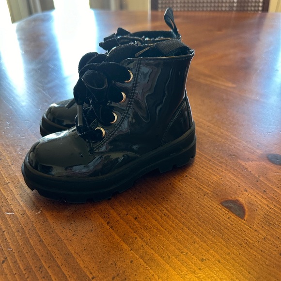 Little girl black boots - Picture 2 of 3